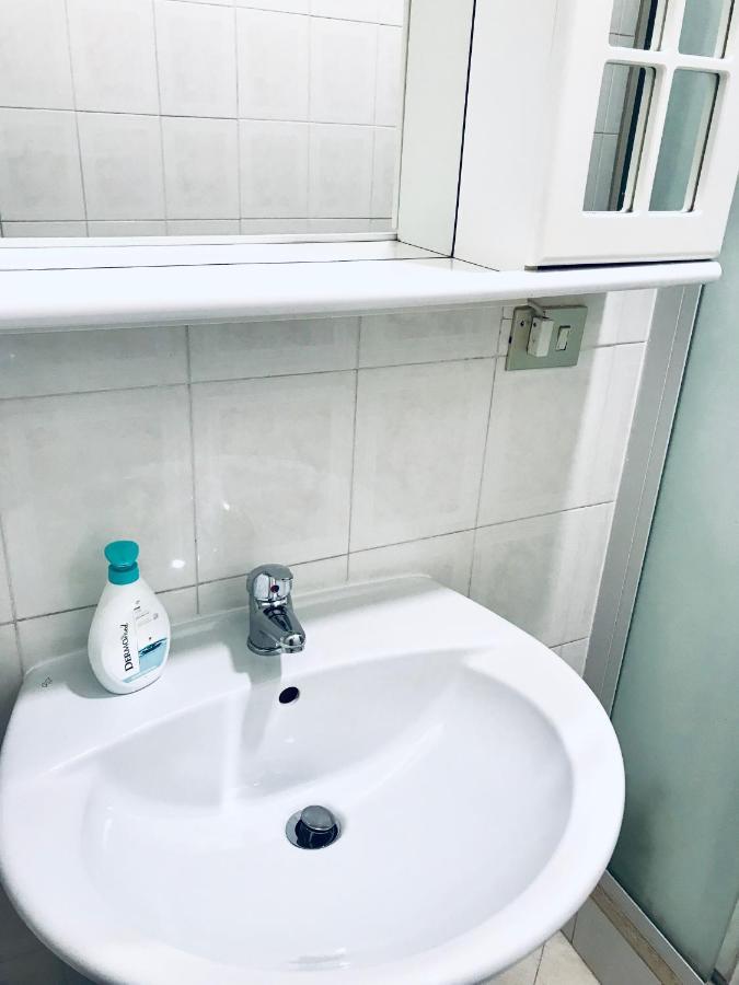 4 Bed Rooms Luxury Apartment Near Colosseum Roma Esterno foto