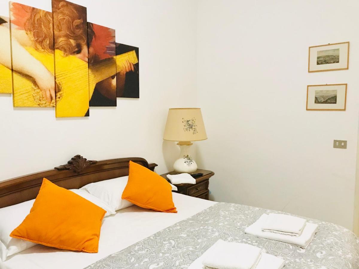 4 Bed Rooms Luxury Apartment Near Colosseum Roma Esterno foto