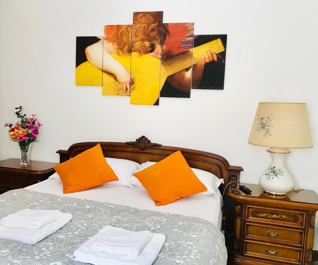 4 Bed Rooms Luxury Apartment Near Colosseum Roma Esterno foto